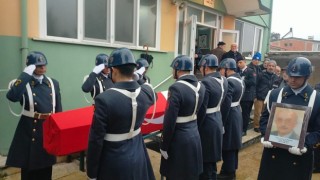 Emekli asker son yolculuğuna törenle uğurlandı
