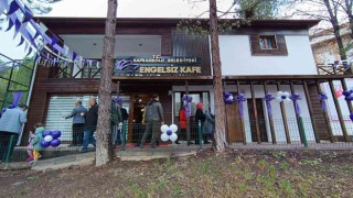 Engellilerin sosyalleşmesine yönelik hayata geçirilen ‘Engelsiz Kafenin açılışı yapıldı