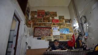 Erdoğana sevgisi hem duvarlara hem de yüreğine sığmıyor