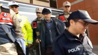 Erkek değilim diyen sahte hoca tutuklandı