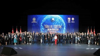 ERÜ Öğretim Üyeleri TÜBA Bilim Ödüllerini Aldı