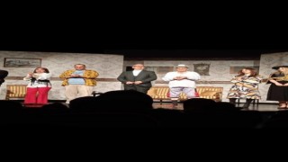 Erzurum şehir tiyatrosu “edep yahu” adlı oyunla Türkiye turnesinde