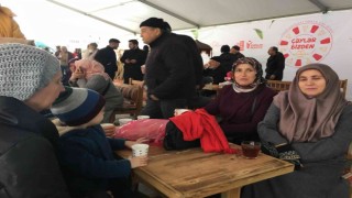 Esenlerde vatandaşlar çayla ısındı