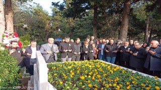 Eski Kartal Belediye Başkanı Mehmet Ali Büklü mezarı başında anıldı