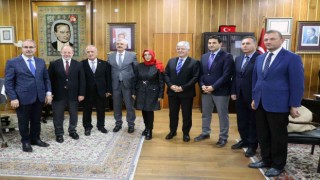 Eski Sağlık Bakanı Akdağ ve beraberindeki heyetten Rektör Çomaklıya ziyaret