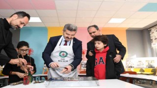 Eşmede Bilim ve Sanat Merkezi açıldı