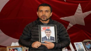 Evlat nöbetindeki acılı baba: “Bizim bu direnişimiz HDPnin yıkılışı olacaktır”