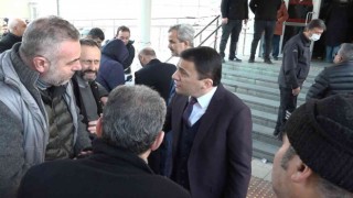 EYT Müjdesi sonrası SGK önünde uzun kuyruklar oluştu