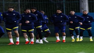 Fenerbahçe, İstanbulspor maçı öncesi kampa girdi