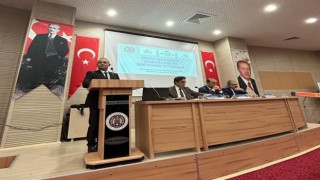 Finans bankacılık bölümü öğrencileri sektör temsilcileri ile panelde bir araya geldiler