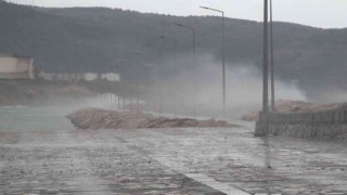 Fırtına nedeni ile tüm gemi seferleri iptal edildi