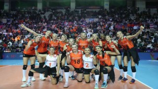 FIVB Kulüpler Dünya Şampiyonası: Eczacıbaşı Dynavit: 3 - Dentil Prai Clube: 0