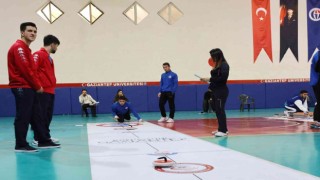 GAÜN takımlarından floor curling Türkiye şampiyonasına damga