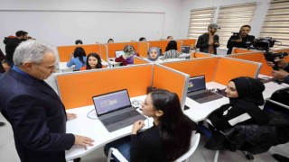 GAÜNde Mustafa Civelek Çağrı Merkezi Laboratuvarı açıldı