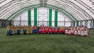 Gedizde “Akifin Sözü Cumhuriyetin 100ü” futbol turnuvası düzenlendi