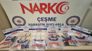 Gençleri zehirleyeceklerdi, polis kıskıvrak yakaladı