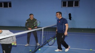 Gençlik Spor İl Müdürü Din, sporcularla antrenman yaptı
