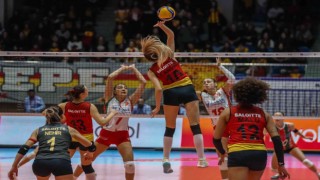 Göztepe Voleybol, deplasmanda lideri devirdi