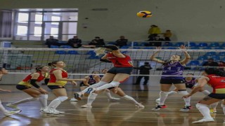 Göztepe Voleybol, rakip tanımıyor