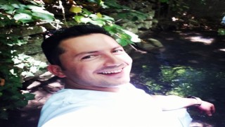 Güvenlik görevlisi kalbine yenik düştü