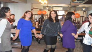 Hakkaride kadınlar matinesi düzenlendi