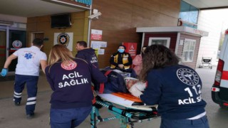 Halk otobüsüyle kafa kafaya çarpışan motosikletin sürücüsü ağır yaralandı