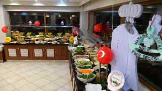 Harlek Termal Otelde Türk gecesi ve yemekleri günü başladı
