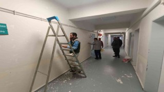 Hastanedeki yıpranan ve dökülen duvarlar boyatıldı
