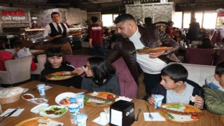 Her gün yüzlerce öğrencinin hayalini gerçekleştiriyor