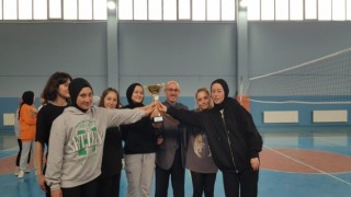 Hisarcık Anadolu Lisesinde voleybol turnuvası
