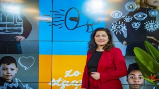 Hollandanın Türkiye kökenli ilk kadın Belediye Başkanı Huri Şahin görevine başladı