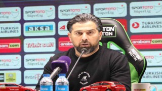 İlhan Palut: “Son dakikada yenilmemek, 1 puan daha koymak bizim için kar oldu”