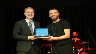 İnegöllüler Safa Zakirle 90lara yolculuk yaptı