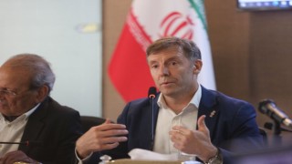 İngiltere'nin Tahran Büyükelçisi Dışişlerine çağrıldı