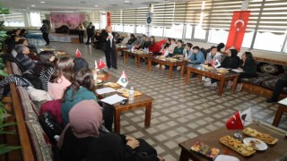 İpekyolunda kitap tahlil programı devam ediyor