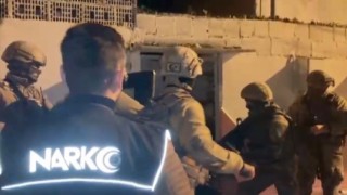 İzmirde 50 adrese eş zamanlı zehir baskını: 37 gözaltı