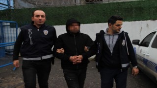 İzmirde doktoru darbeden zanlı tutuklandı