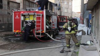 İzmirde sünger atölyesinde korkutan yangın