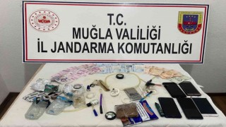 Jandarmadan Marmariste uyuşturucu operasyonu