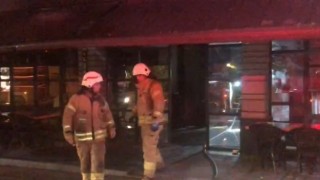 Kadıköyde korkutan iş yeri yangını