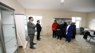 Kadınların üretim yapacağı merkez törenle açıldı