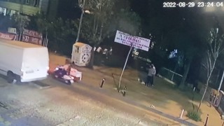 Kağıthanede alkollü grubun silahlı kavgası kamerada