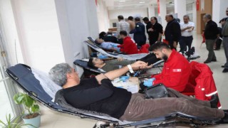 Kan talebine duyarsız kalmadılar