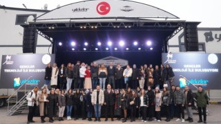 Karabük Üniversitesi öğrencileri Süper Sahne Tır Modülü ‘Turnayı inceledi