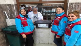 Karacasudaki lokantalarda artan yemekler can dostlara veriliyor