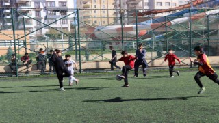 Karaköprüde geleceğin sporcuları yetişiyor