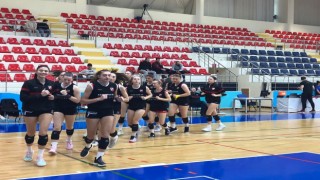 Karşıyaka Voleybolda düşüş devam ediyor