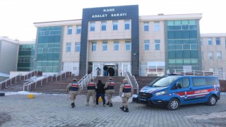 Karsta JASAT firari hırsızı yakaladı