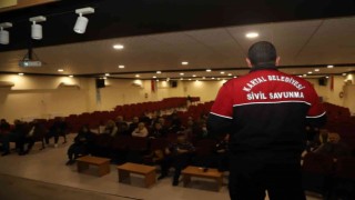 Kartal Belediyesinden afet gönüllülerine eğitim