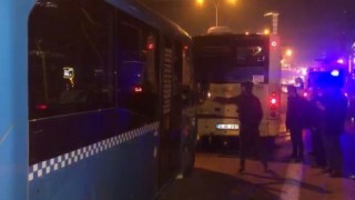 Kartalda minibüs İETT otobüsüne arkadan çarptı: 7 yaralı
